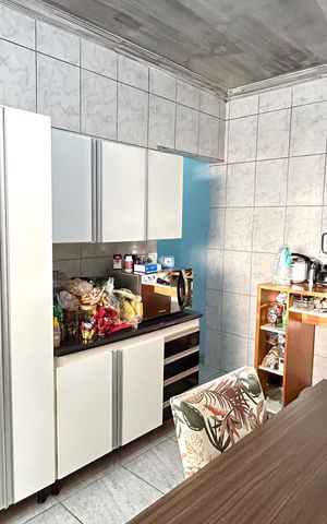 Casa à venda com 236m², 2 quartos e 2 vagasCozinha