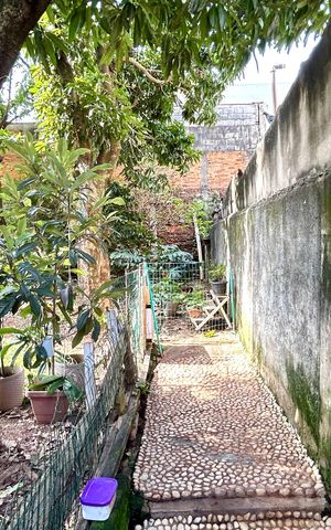 Casa à venda com 236m², 2 quartos e 2 vagasQuintal