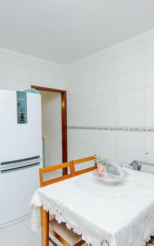 Casa à venda com 125m², 2 quartos e 2 vagasCozinha 