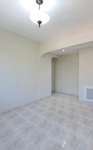 Apartamento à venda com 118m², 3 quartos e 1 vaga Apartamento à venda com 118m², 3 quartos e 1 vagaSala