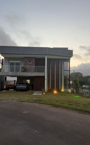 Casa de condomínio para alugar com 212m², 3 quartos e 4 vagas Casa de condomínio para alugar com 212m², 3 quartos e 4 vagasFachada