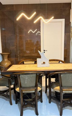 Casa de condomínio para alugar com 212m², 3 quartos e 4 vagas Casa de condomínio para alugar com 212m², 3 quartos e 4 vagasSala de Jantar