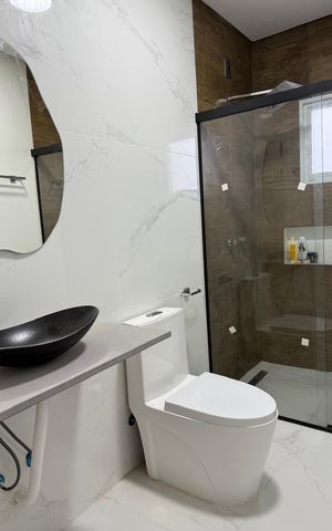Casa de condomínio para alugar com 212m², 3 quartos e 4 vagas Casa de condomínio para alugar com 212m², 3 quartos e 4 vagasBanheiro 1