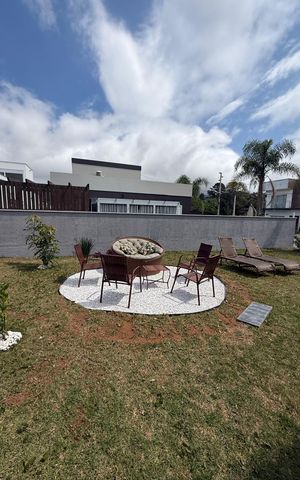 Casa de condomínio para alugar com 212m², 3 quartos e 4 vagas Casa de condomínio para alugar com 212m², 3 quartos e 4 vagasÁrea externa