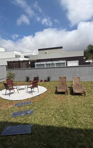 Casa de condomínio para alugar com 212m², 3 quartos e 4 vagas Casa de condomínio para alugar com 212m², 3 quartos e 4 vagasÁrea externa