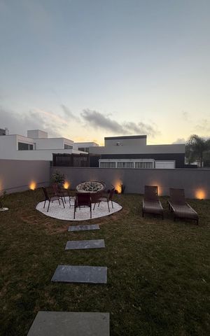 Casa de condomínio para alugar com 212m², 3 quartos e 4 vagas Casa de condomínio para alugar com 212m², 3 quartos e 4 vagasÁrea externa