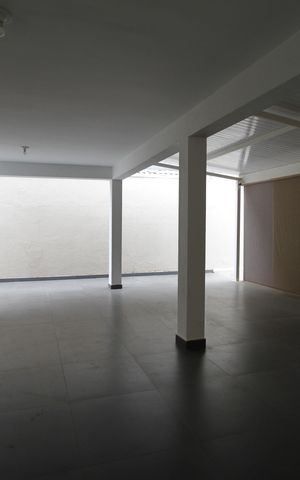 Casa para alugar com 817m², 5 quartos e 6 vagasVaranda