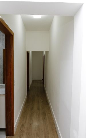 Casa para alugar com 817m², 5 quartos e 6 vagasCorredor
