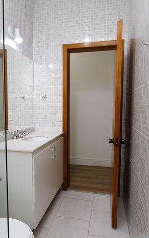 Casa para alugar com 817m², 5 quartos e 6 vagasBanheiro Social