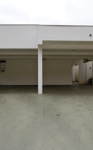 Casa para alugar com 817m², 5 quartos e 6 vagasGaragem