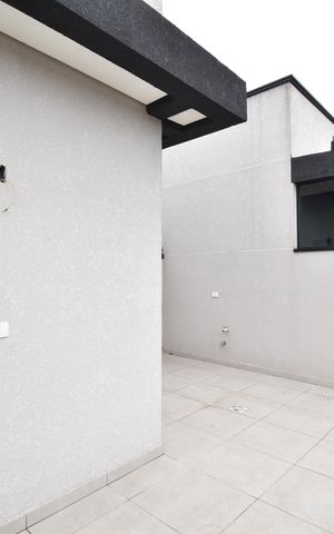 Casa de condomínio à venda com 136m², 3 quartos e 2 vagasCobertura