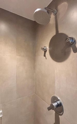 Studio à venda com 25700m², 1 quarto e sem vaga Studio à venda com 25700m², 1 quarto e sem vagaBanheiro