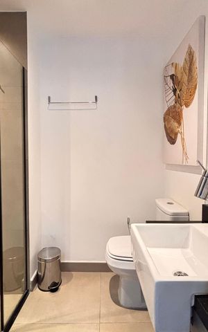 Studio à venda com 25700m², 1 quarto e sem vaga Studio à venda com 25700m², 1 quarto e sem vagaBanheiro