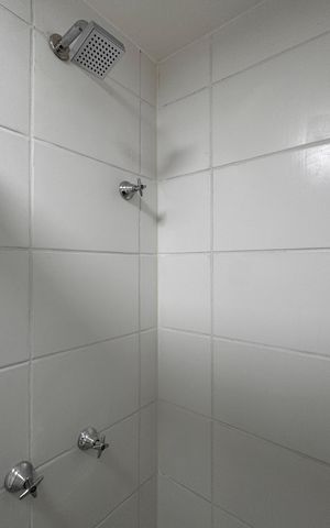 Apartamento à venda com 60m², 2 quartos e 1 vaga Apartamento à venda com 60m², 2 quartos e 1 vagaBanheiro Social