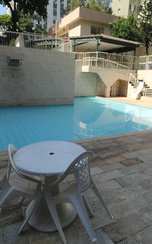 Apartamento à venda com 144m², 3 quartos e 1 vagaÁrea comum - Piscina