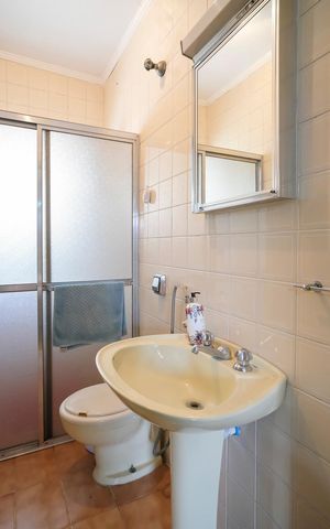 Casa para alugar com 224m², 3 quartos e 5 vagasBanheiro da suíte