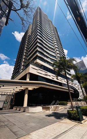 Apartamento à venda com 90m², 2 quartos e 2 vagas Apartamento à venda com 90m², 2 quartos e 2 vagasFachada