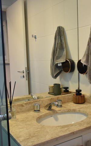 Apartamento para alugar com 130m², 3 quartos e 2 vagasBanheiro Social