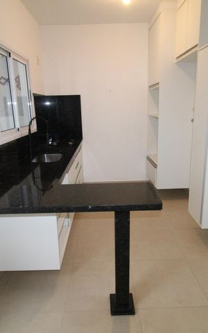 Casa de condomínio para alugar com 84m², 2 quartos e 2 vagasCozinha