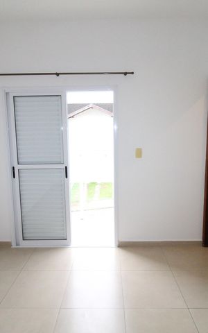 Casa de condomínio para alugar com 84m², 2 quartos e 2 vagasSuíte
