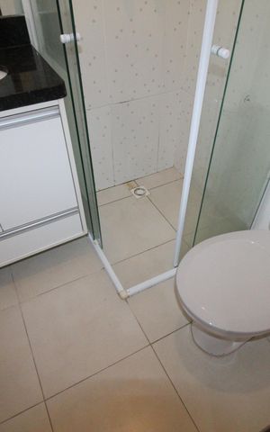 Casa de condomínio para alugar com 84m², 2 quartos e 2 vagasBanheiro da Suíte