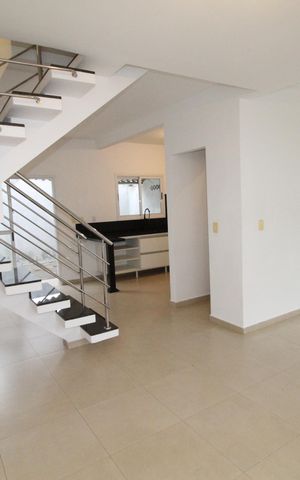 Casa de condomínio para alugar com 84m², 2 quartos e 2 vagasSala