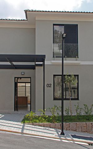 Casa de condomínio para alugar com 140m², 3 quartos e 2 vagasFachada
