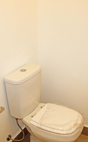 Casa de condomínio para alugar com 140m², 3 quartos e 2 vagasLavabo