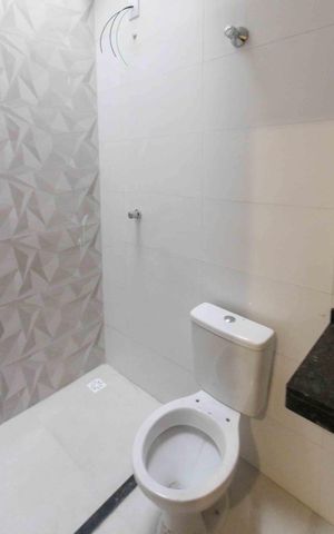Casa à venda com 70m², 2 quartos e 2 vagas