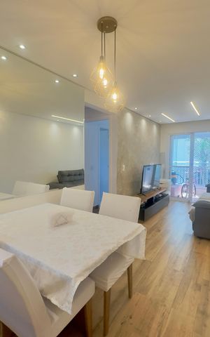 Apartamento à venda com 56m², 2 quartos e 1 vaga Apartamento à venda com 56m², 2 quartos e 1 vagaSala de Jantar