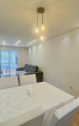 Apartamento à venda com 56m², 2 quartos e 1 vaga Apartamento à venda com 56m², 2 quartos e 1 vagaSala de Jantar