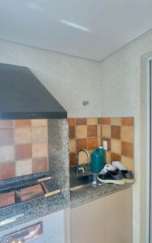 Apartamento à venda com 56m², 2 quartos e 1 vaga Apartamento à venda com 56m², 2 quartos e 1 vagaVaranda