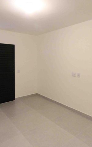 Casa à venda com 84m², 2 quartos e 2 vagasSuíte