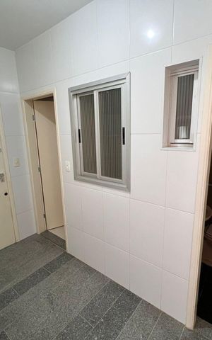 Apartamento para alugar com 145m², 3 quartos e 2 vagas Apartamento para alugar com 145m², 3 quartos e 2 vagasBanheiro de serviço