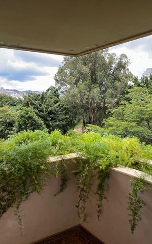 Apartamento para alugar com 145m², 3 quartos e 2 vagas Apartamento para alugar com 145m², 3 quartos e 2 vagasSala varanda