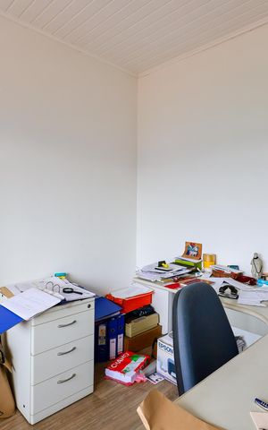 Casa de condomínio à venda com 150m², 4 quartos e 2 vagas Casa de condomínio à venda com 150m², 4 quartos e 2 vagasQuarto 3