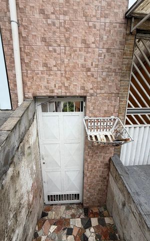 Casa para alugar com 50m², 1 quarto e sem vagaFachada 