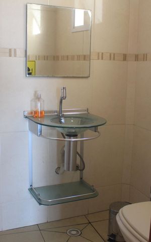 Casa à venda com 150m², 3 quartos e 2 vagasLavabo