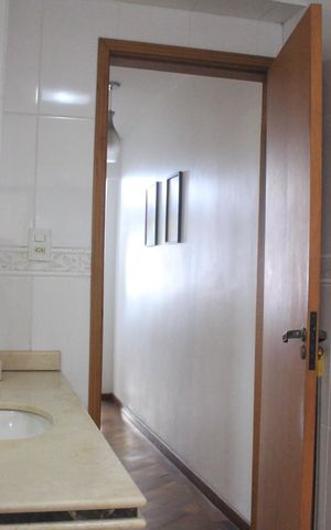 Casa à venda com 150m², 3 quartos e 2 vagasBanheiro 2