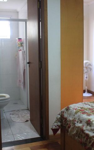 Casa à venda com 150m², 3 quartos e 2 vagasSuíte