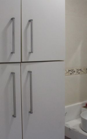 Casa à venda com 150m², 3 quartos e 2 vagasBanheiro 1