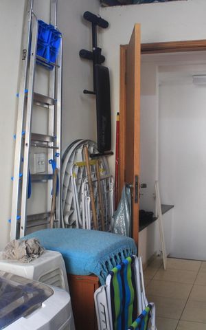 Casa à venda com 150m², 3 quartos e 2 vagasÁrea de Serviço