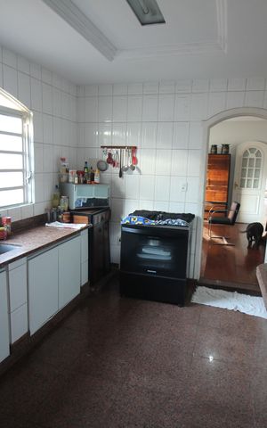 Casa à venda com 270m², 3 quartos e 4 vagasCozinha