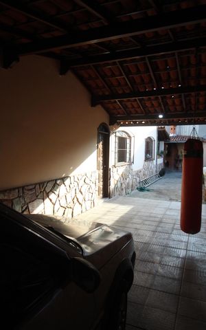 Casa à venda com 270m², 3 quartos e 4 vagasQuintal 