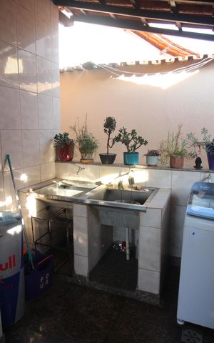Casa à venda com 270m², 3 quartos e 4 vagasÁrea de Serviço