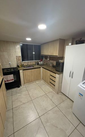 Apartamento para alugar com 350m², 5 quartos e 3 vagas Apartamento para alugar com 350m², 5 quartos e 3 vagasCozinha