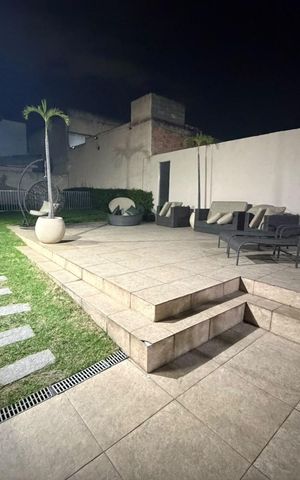 Apartamento para alugar com 350m², 5 quartos e 3 vagas Apartamento para alugar com 350m², 5 quartos e 3 vagasÁrea externa