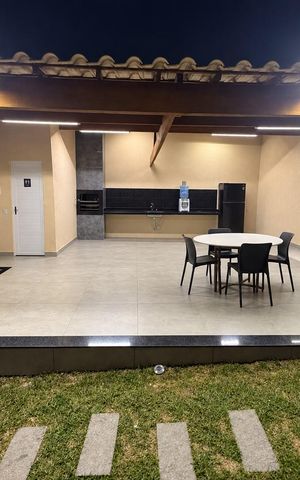 Apartamento para alugar com 350m², 5 quartos e 3 vagas Apartamento para alugar com 350m², 5 quartos e 3 vagasÁrea externa