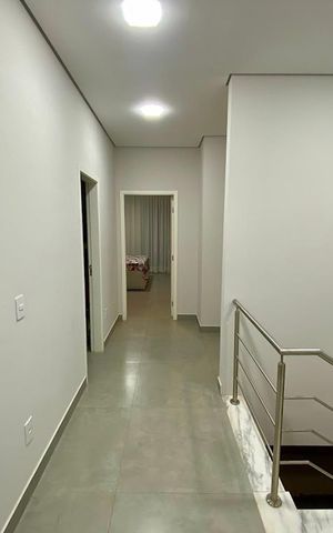 Casa de condomínio à venda com 200m², 2 quartos e 2 vagasCorredor