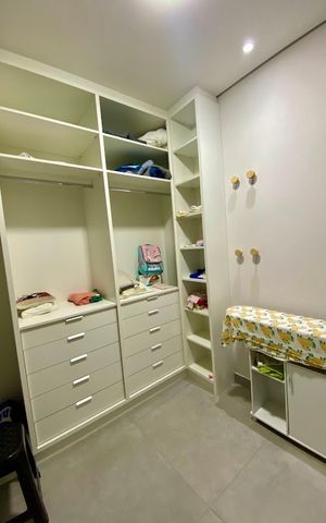 Casa de condomínio à venda com 200m², 2 quartos e 2 vagasCloset